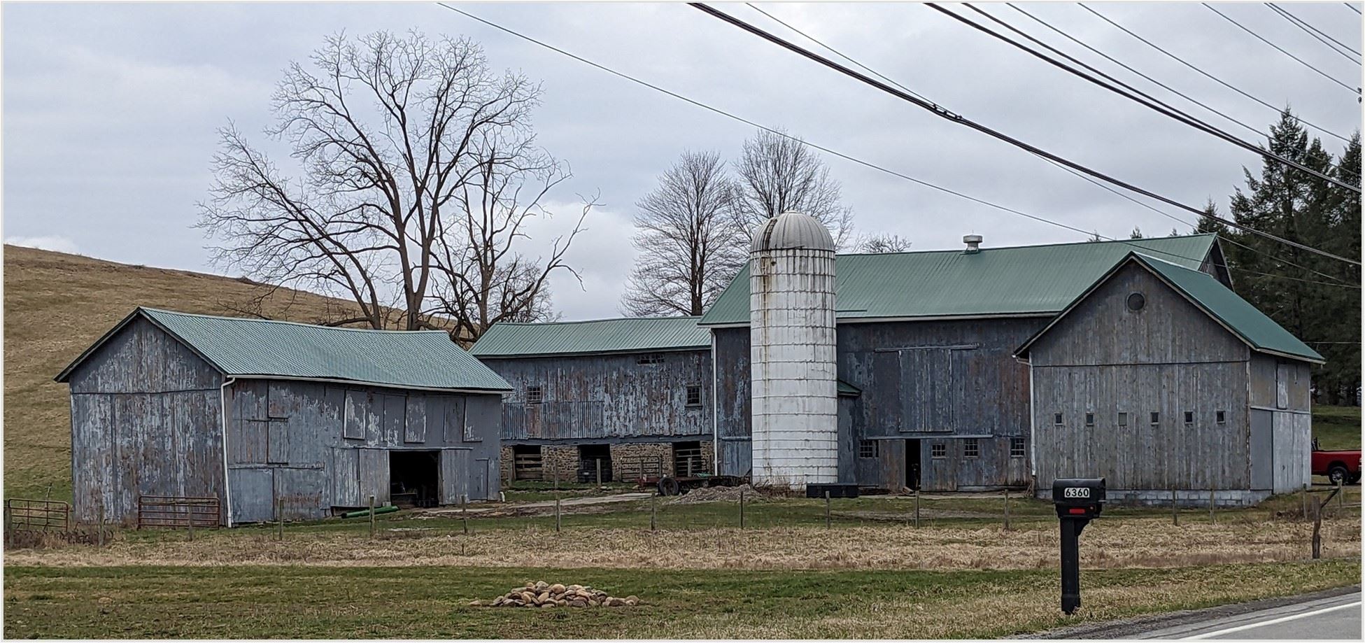 Lauder Farm 6381 Gillis Road